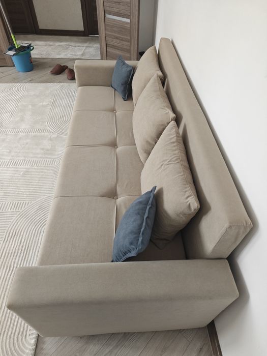 Стильный раскладной диван