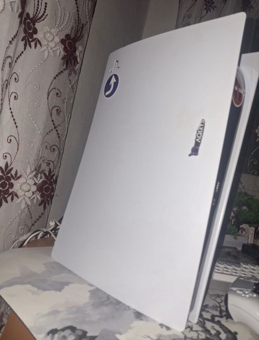 Vand PlayStation 5 (perfect funcțional)