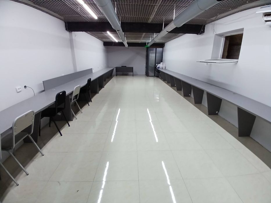 Аренда под офис С Мебелью 65м2 Метро Бодомзор ! Б/Ц 900у.е