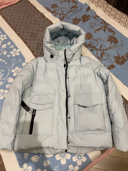 Продам теплую куртку