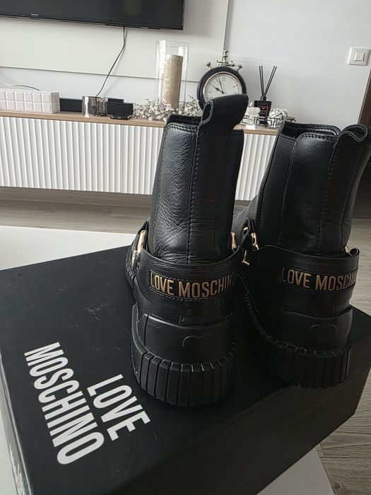 Cizme Love Moschino Nr 40 Noi In Cutie