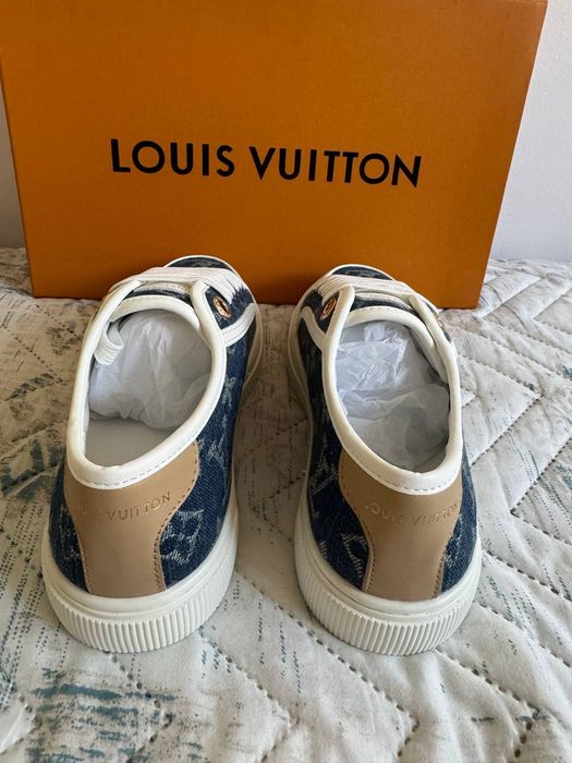 Обувки на Louis Vuitton