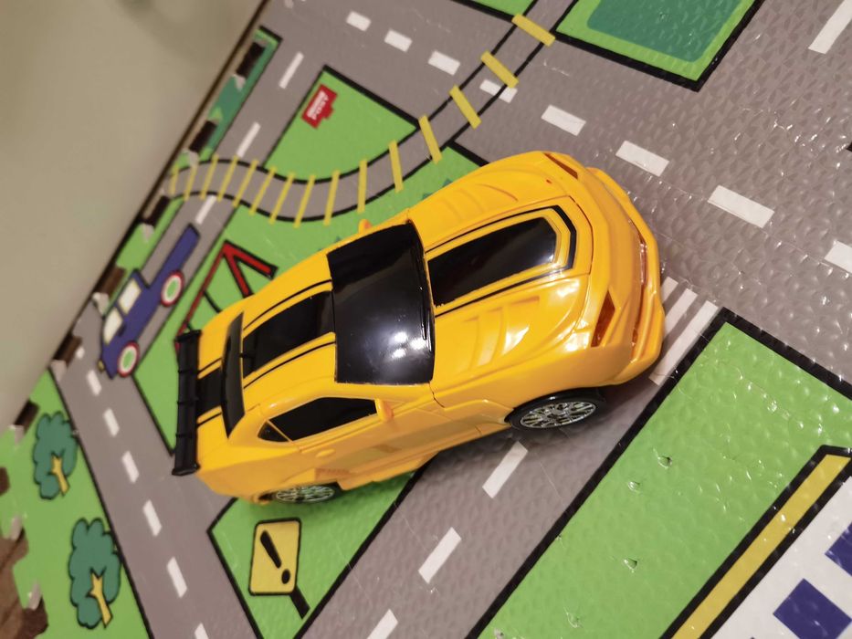 Коли с дистанционно Bburago, трансформърс