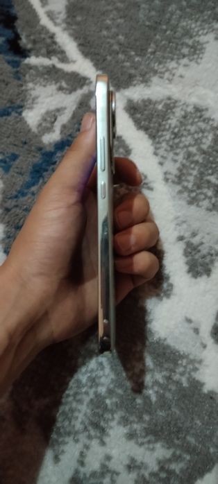 Huawei Nova 13 yengi olganmga 5 kun boldi pul zarurligi uchun sotvomma