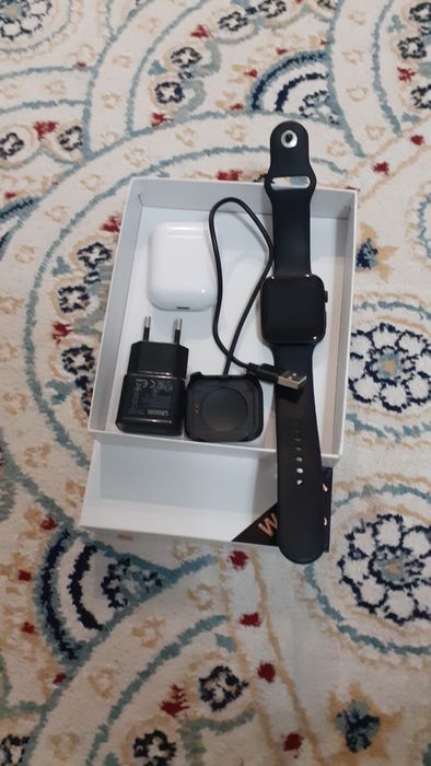 Продам смарт-часы .Комлект