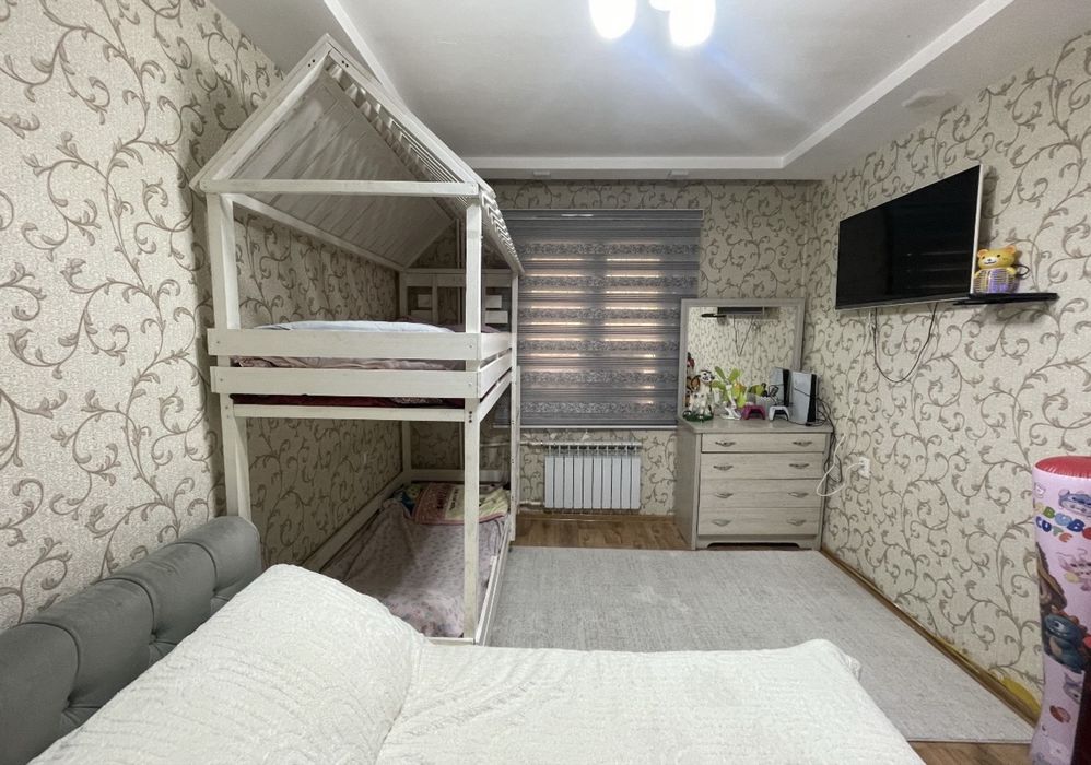 Код 883  Продается 2в3/2/4 ком квартира куйлюк массив 1