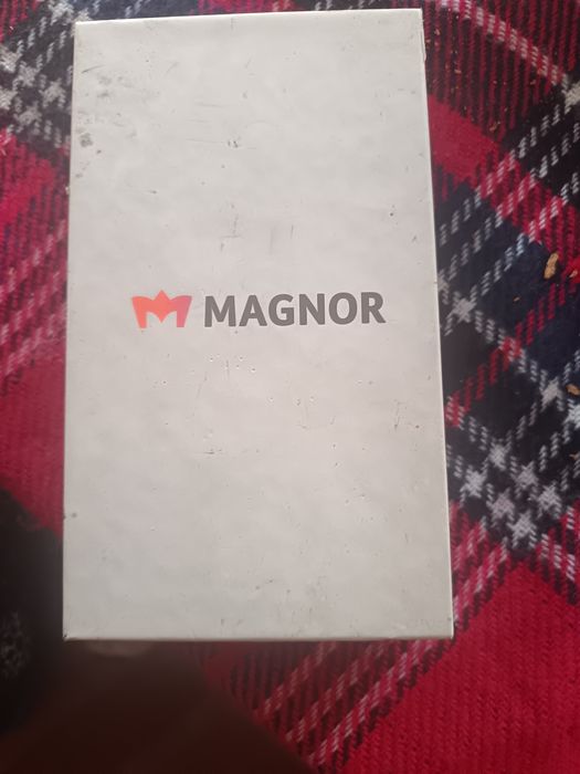 Vand telefon de piese