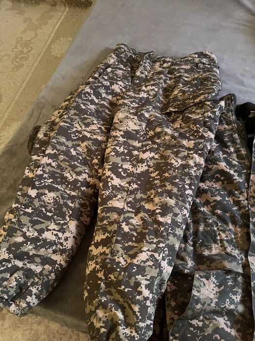 Бушлат с ватником и берцы