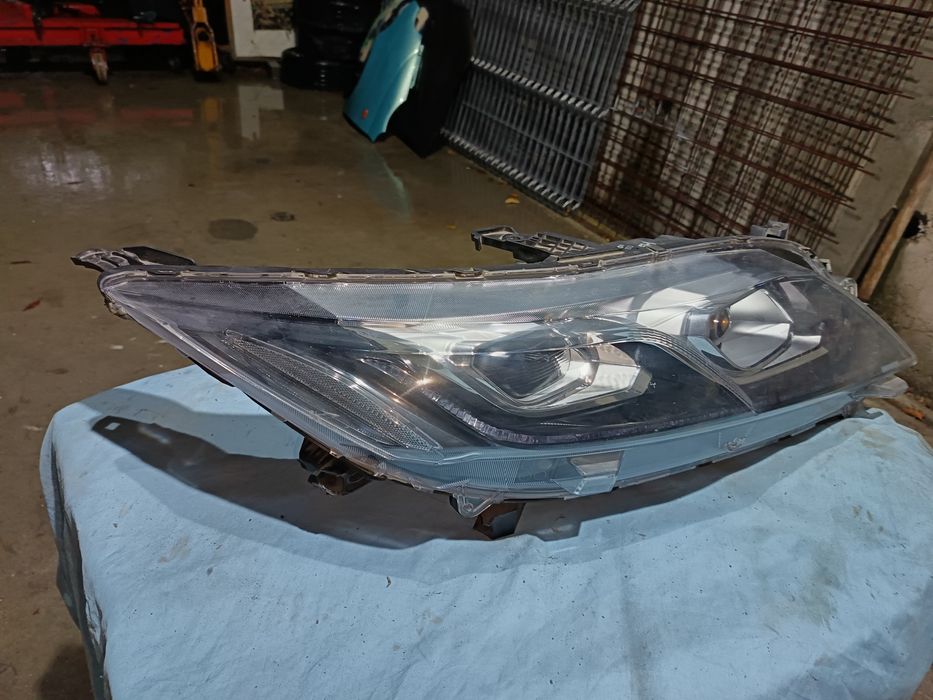 Far dreapta xenon Mitsubishi Eclipse an 2016, 2017,2018,2019