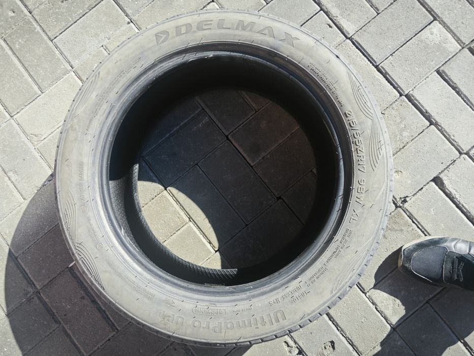 Летние шины 215/55/17