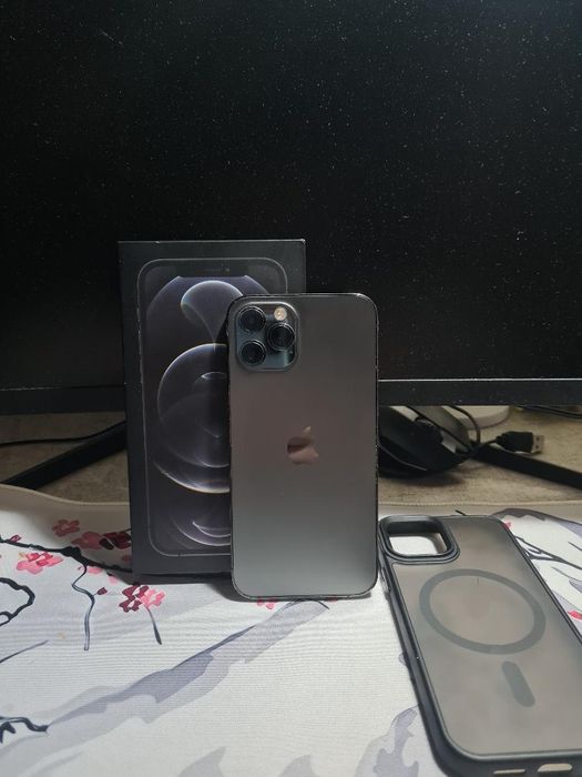 Iphone 12 pro     
А