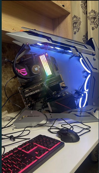 Procesor i7 13700 rtx 4070 32gb ram