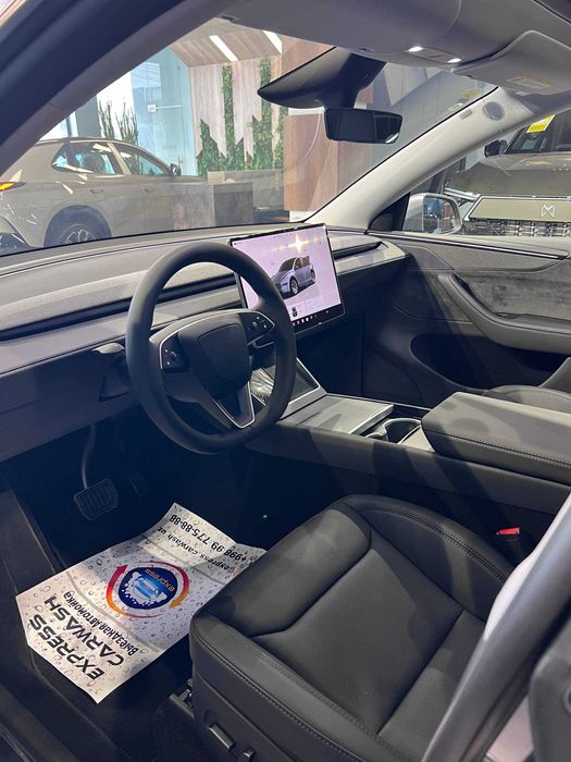 Tesla Model Y 2025 New Model 1 yil garantiya bilan