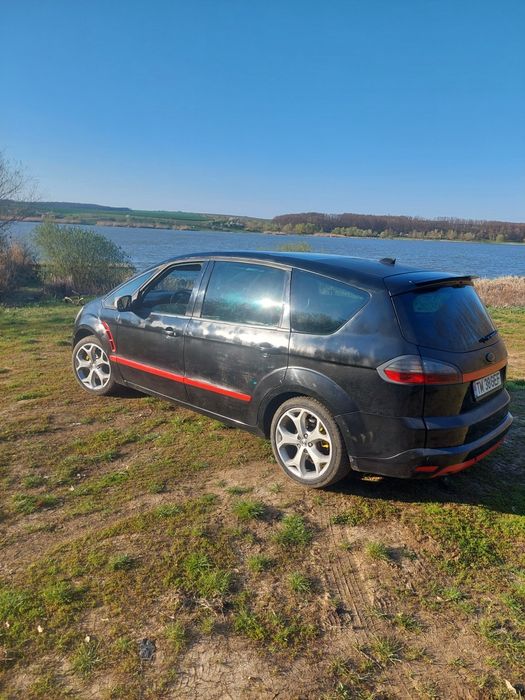 Vînd Ford  s max