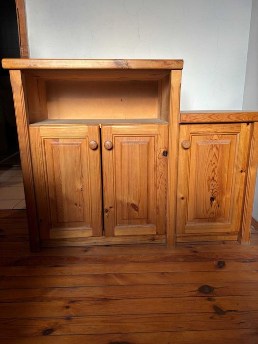 Мебели от масивно дърво