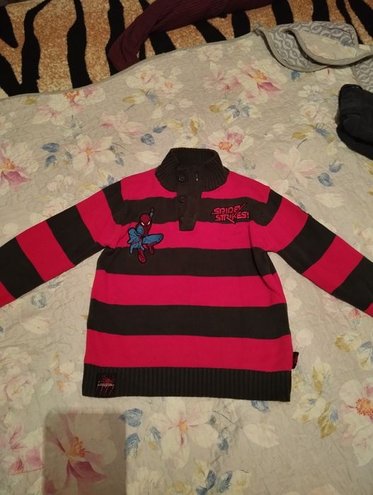 Продам свитеров и джинсы недорого,