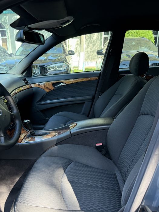 Mercedes Benz W211 E240