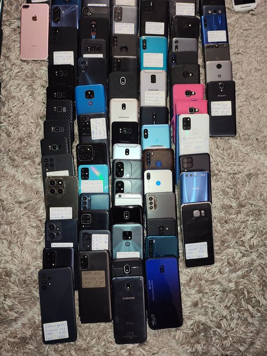 Telefoane Samsung Huawei Xiaomi  iPhone  Motorola  Oppo  Nokia Sony