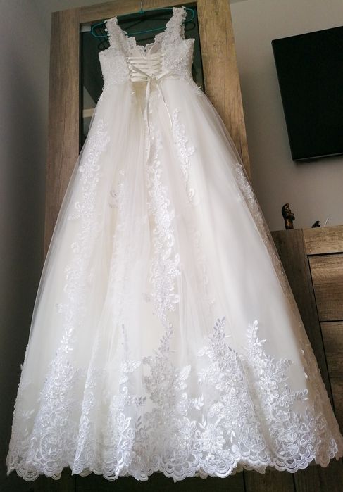 Vând rochie de mireasă, model unicat, Andre & Nicolas Collection.