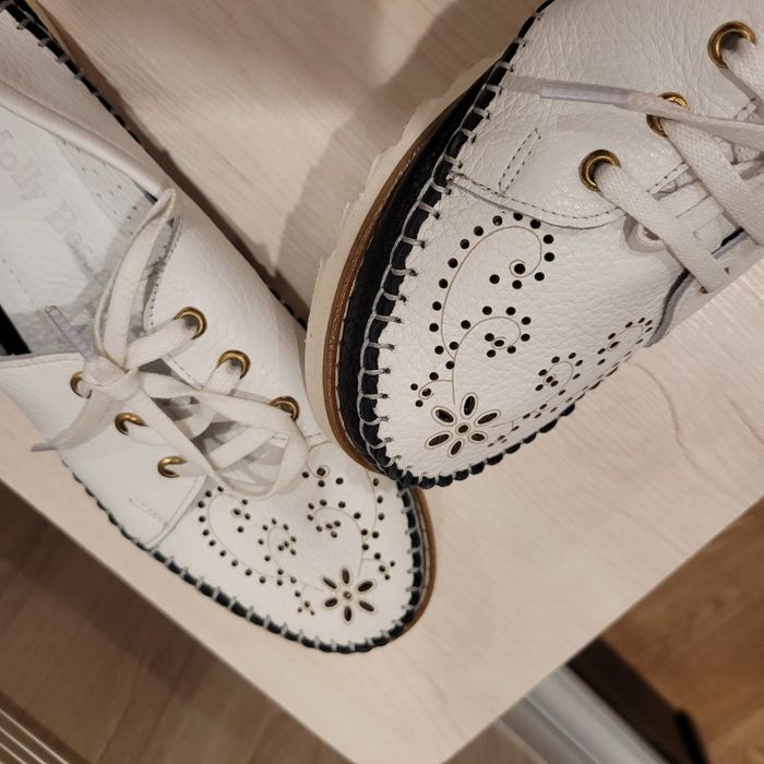 Продам женскую обувь