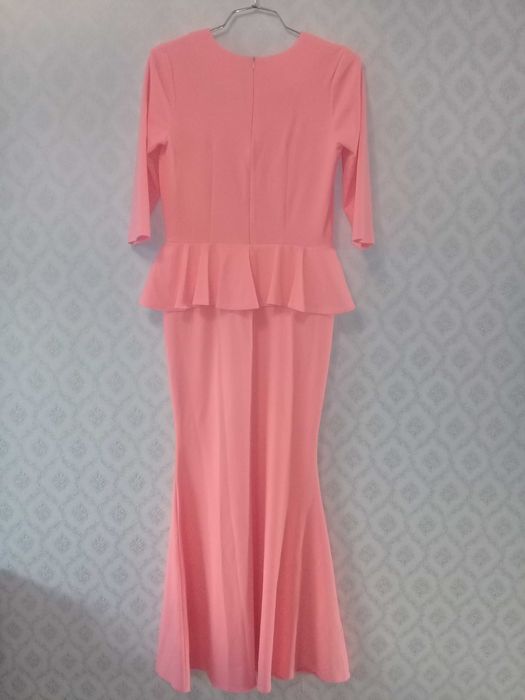 Всё платья по 3000тг.