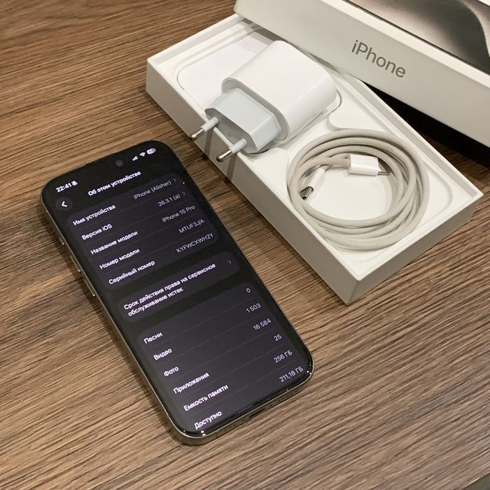 Iphone 15 pro 256gb 82% акб Natural Titanium