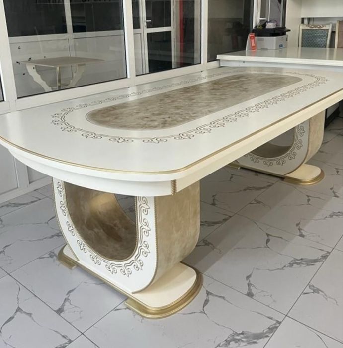 Продам стол 3 метра