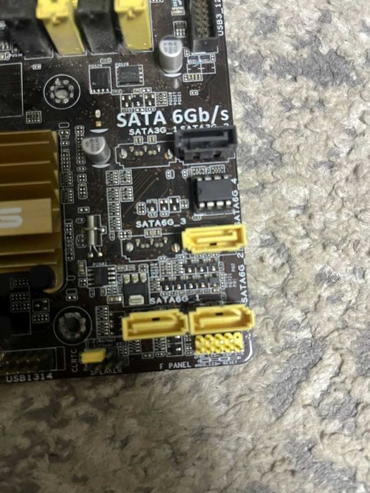 материнская плата в сборе