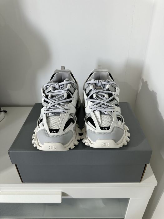 Balenciaga Track