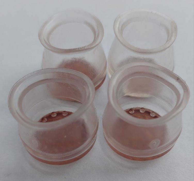 Тапи за столове 16 бр.