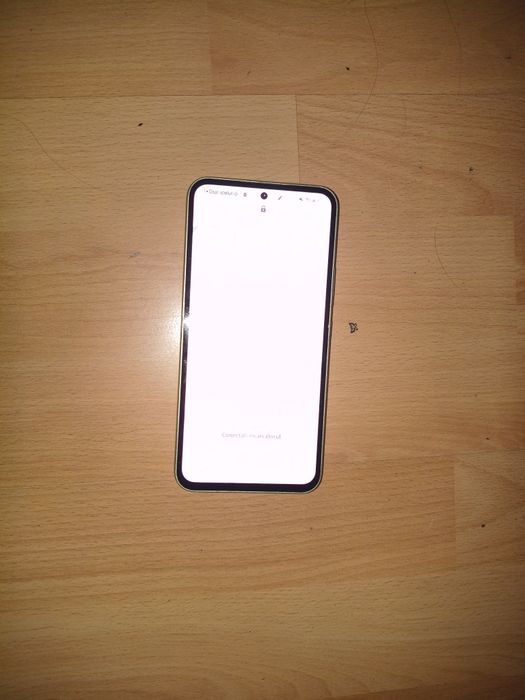Samsung Galaxy A54 încă în garantie