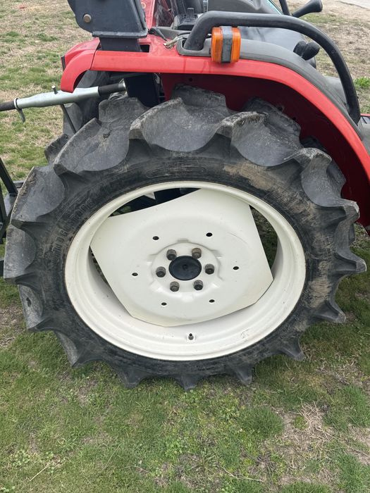 Японски трактор Yanmar f210 4x4 21к.с