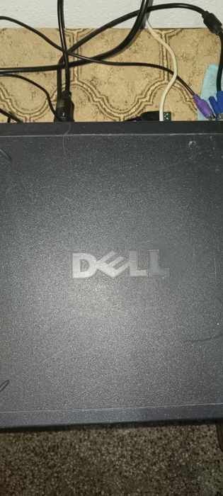 Продавам компютър