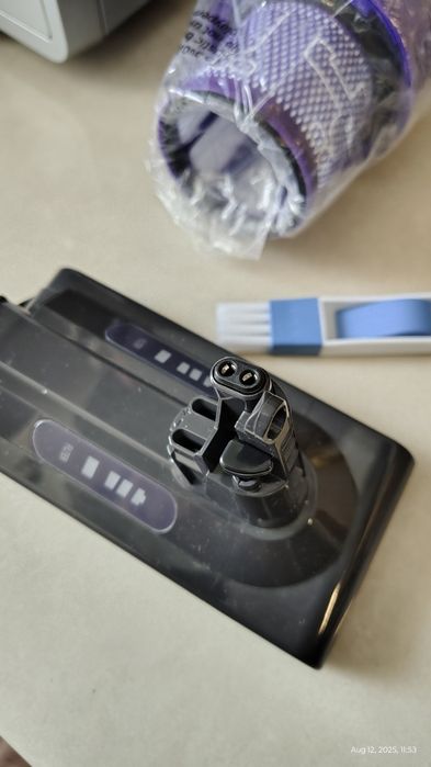 Acumulator si filtru pentru aspirator vertical V10 Dyson