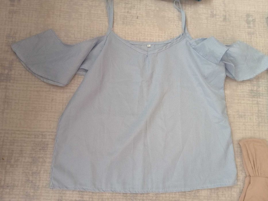 14 нови тениски и потници по 4лв. Waikiki