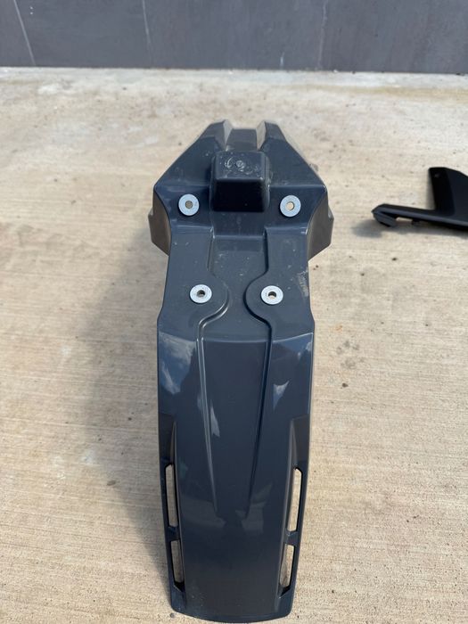 Пластмаси  гардове за Suzuki drz 4s  2025-2026