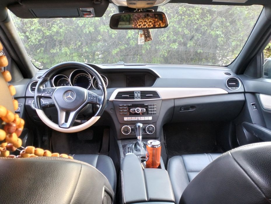 Мерседес c180 w204