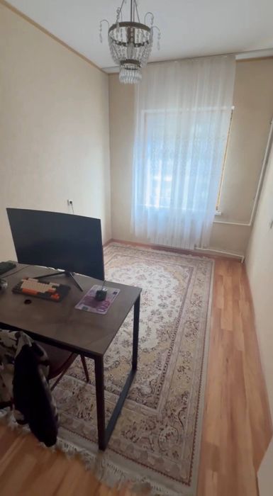 Квартира 3/2/4 Чорсу гулобод кирпич