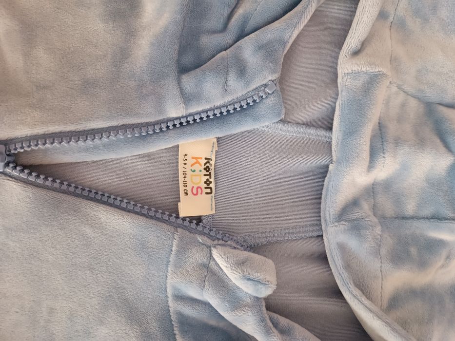 Детски блузи..запазени и без забележки