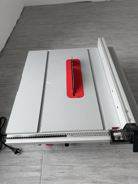 Fierastrau circular de masa Bosch GTS 10J