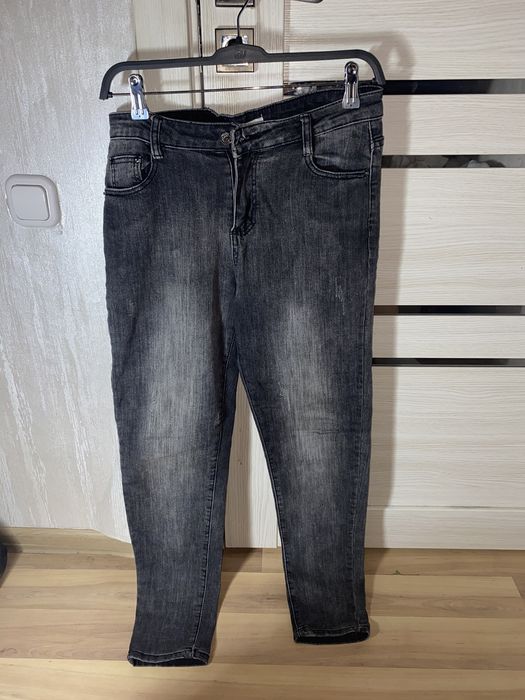 Продам джинсы по 1000