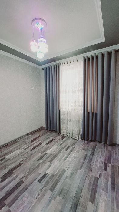 3 xonali kvartira sotiladi