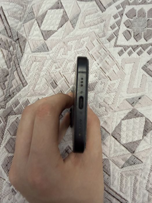 Iphone 15 128Gb в отличном состоянии