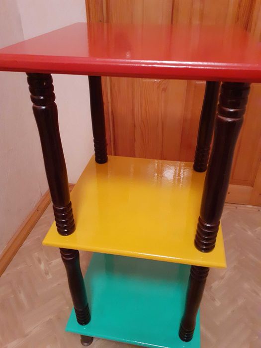 Продаётся  тумба под телевизор и этажерка - стеллаж