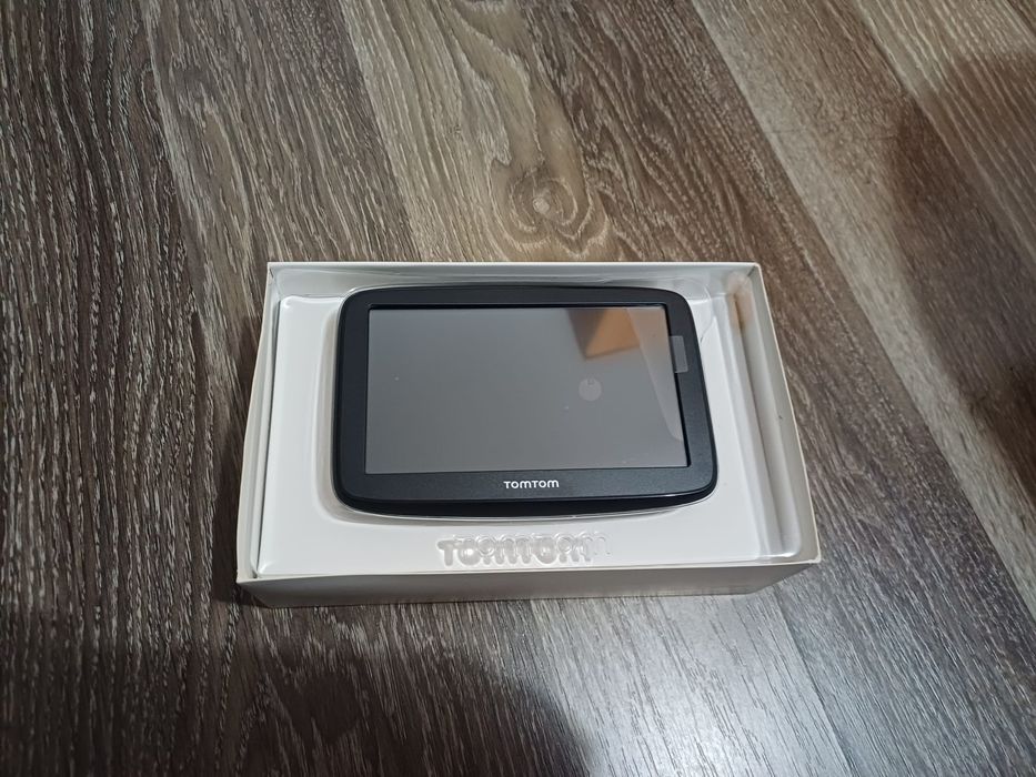 Vând Gps TomTom Go Clasic 5 inch Este Nou Preț Fix