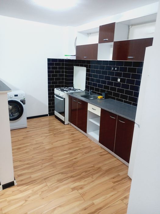 Inchiriez ap cu 2 camere in bloc nou in sfantu ilie