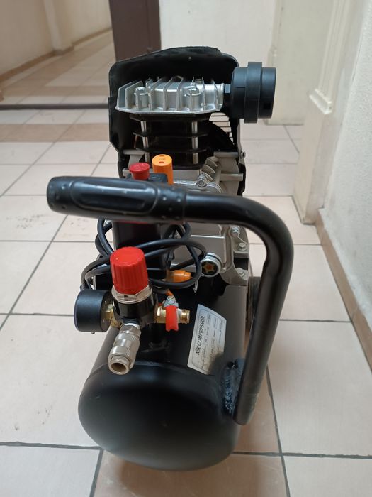 Воздушный компрессор