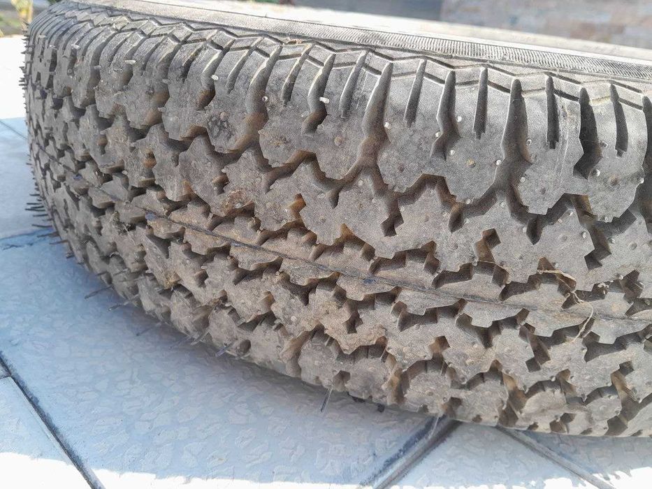 Продаю покрышку, новая R16С 400 000 сум