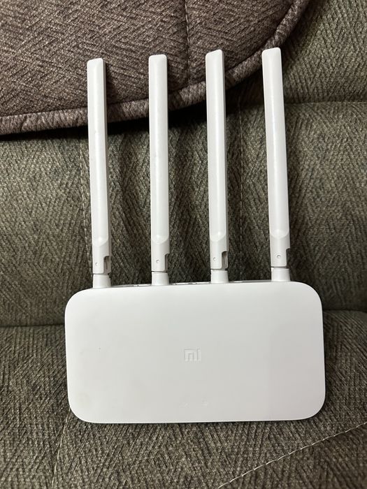 Роутер Xiaomi Mi Wi-Fi Router 4C