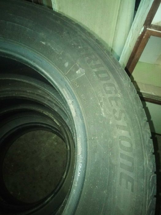 Прдавам  Летни гуми бриджестон